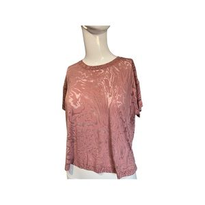 Lululemon crop T-shirt